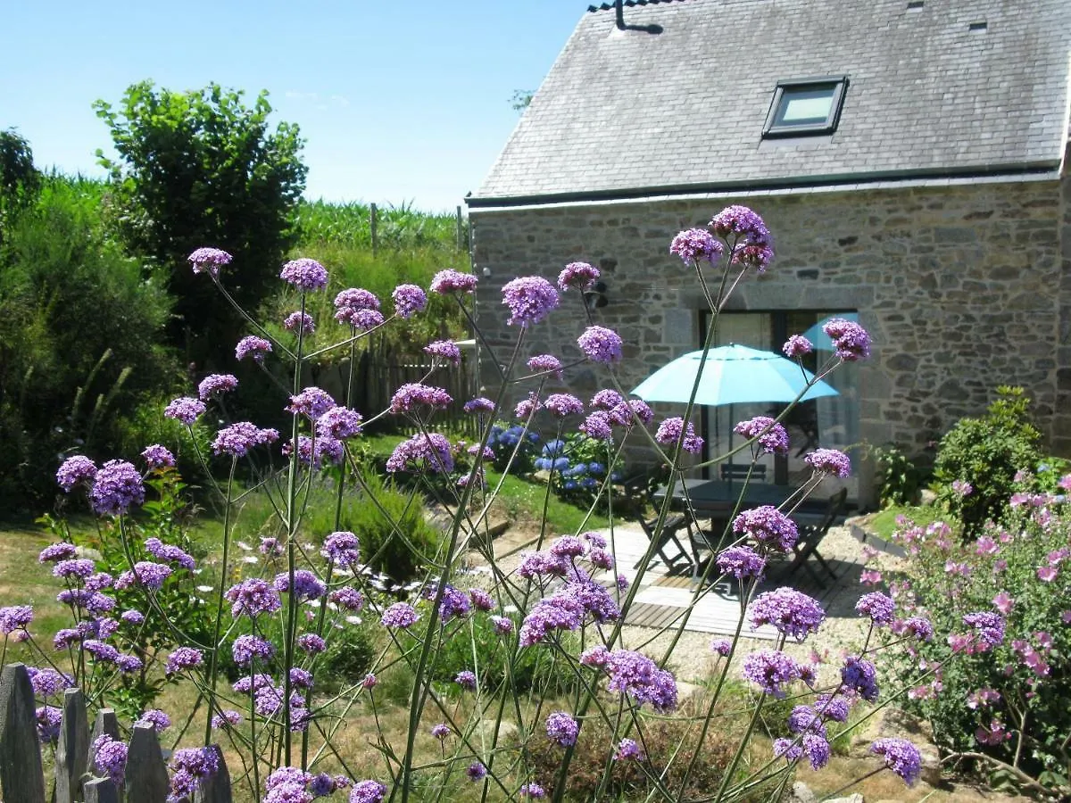 Le Gite Du Grand Val Caden Holiday home